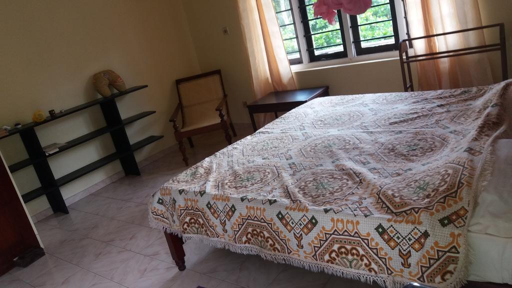 4 Seasons Guesthouse Hikkaduwa Bagian luar foto
