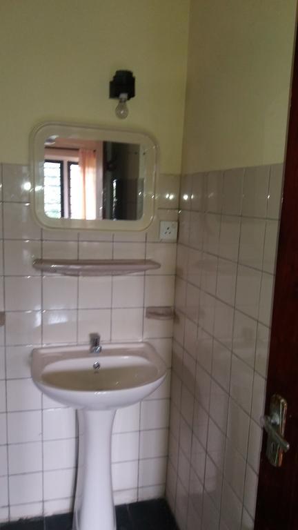 4 Seasons Guesthouse Hikkaduwa Bagian luar foto