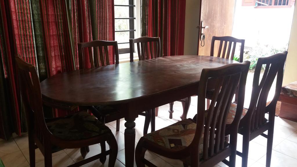 4 Seasons Guesthouse Hikkaduwa Bagian luar foto