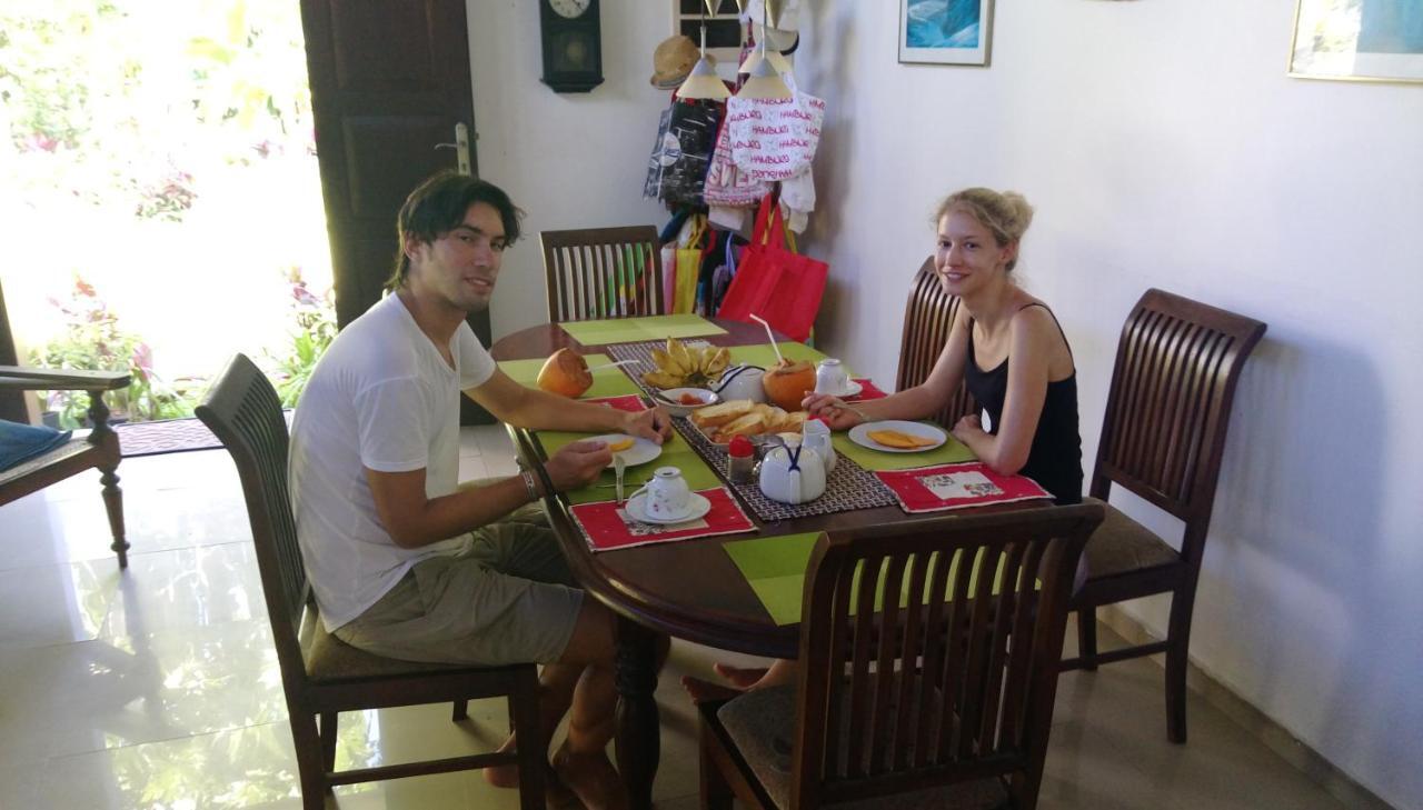4 Seasons Guesthouse Hikkaduwa Bagian luar foto